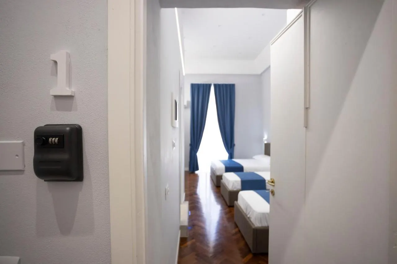 La Chambre Duomo Naples 0*,  Italie