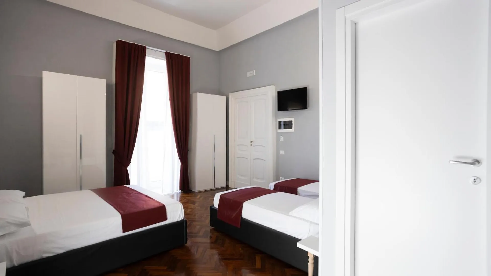 La Chambre Duomo Naples 0*,